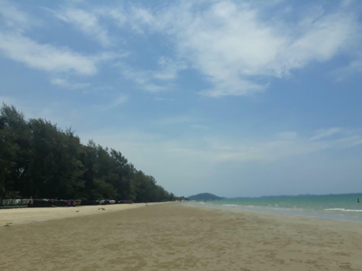 Mae Rampung Beach House คาราโอเกะและสระเด็ก Rayong Eksteriør billede