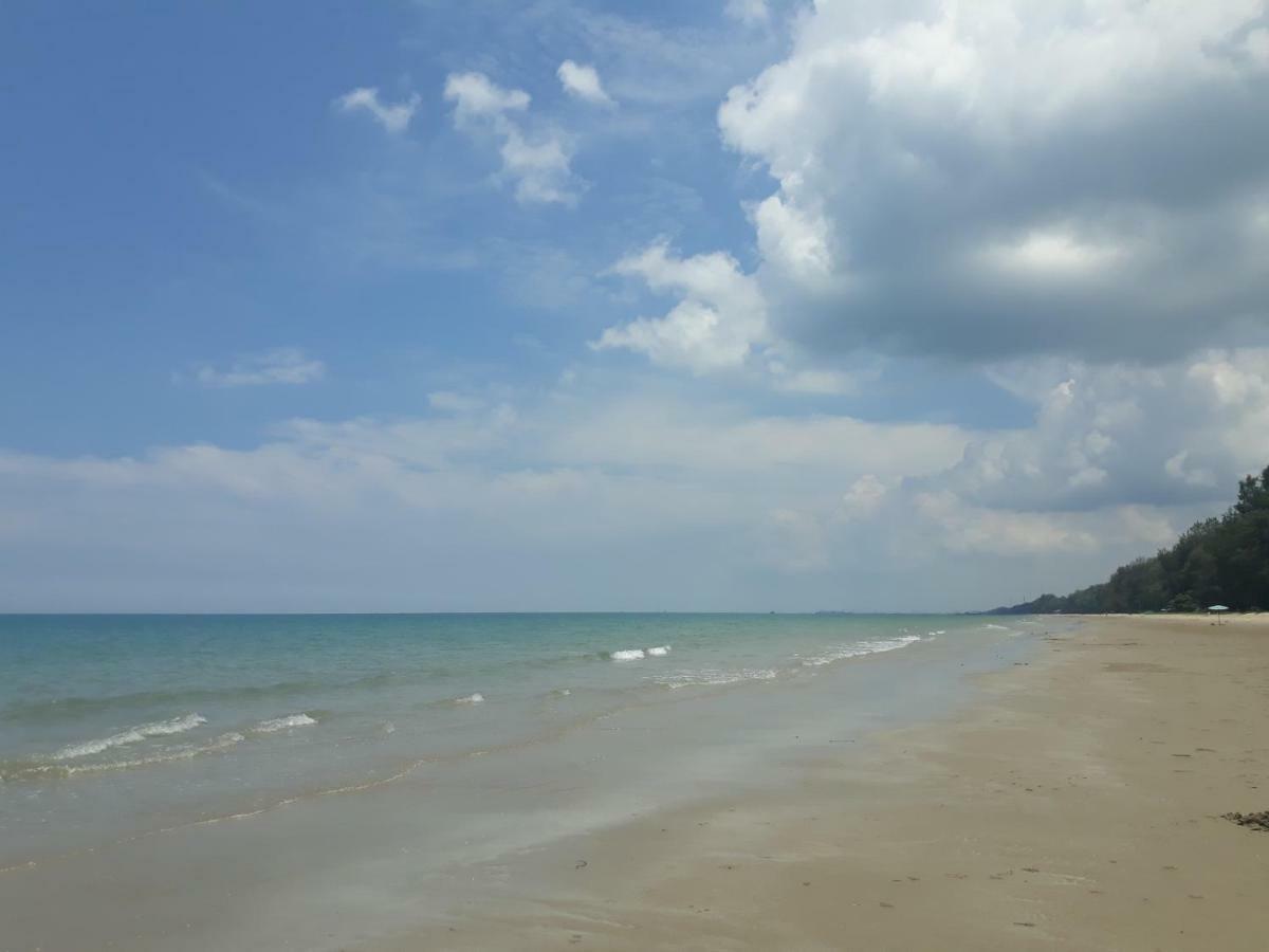 Mae Rampung Beach House คาราโอเกะและสระเด็ก Rayong Eksteriør billede